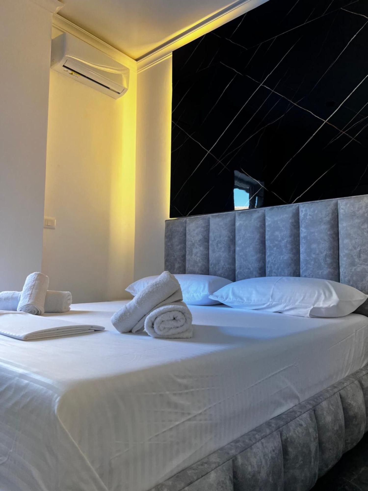 Noya Suites Sr Saranda Dış mekan fotoğraf
