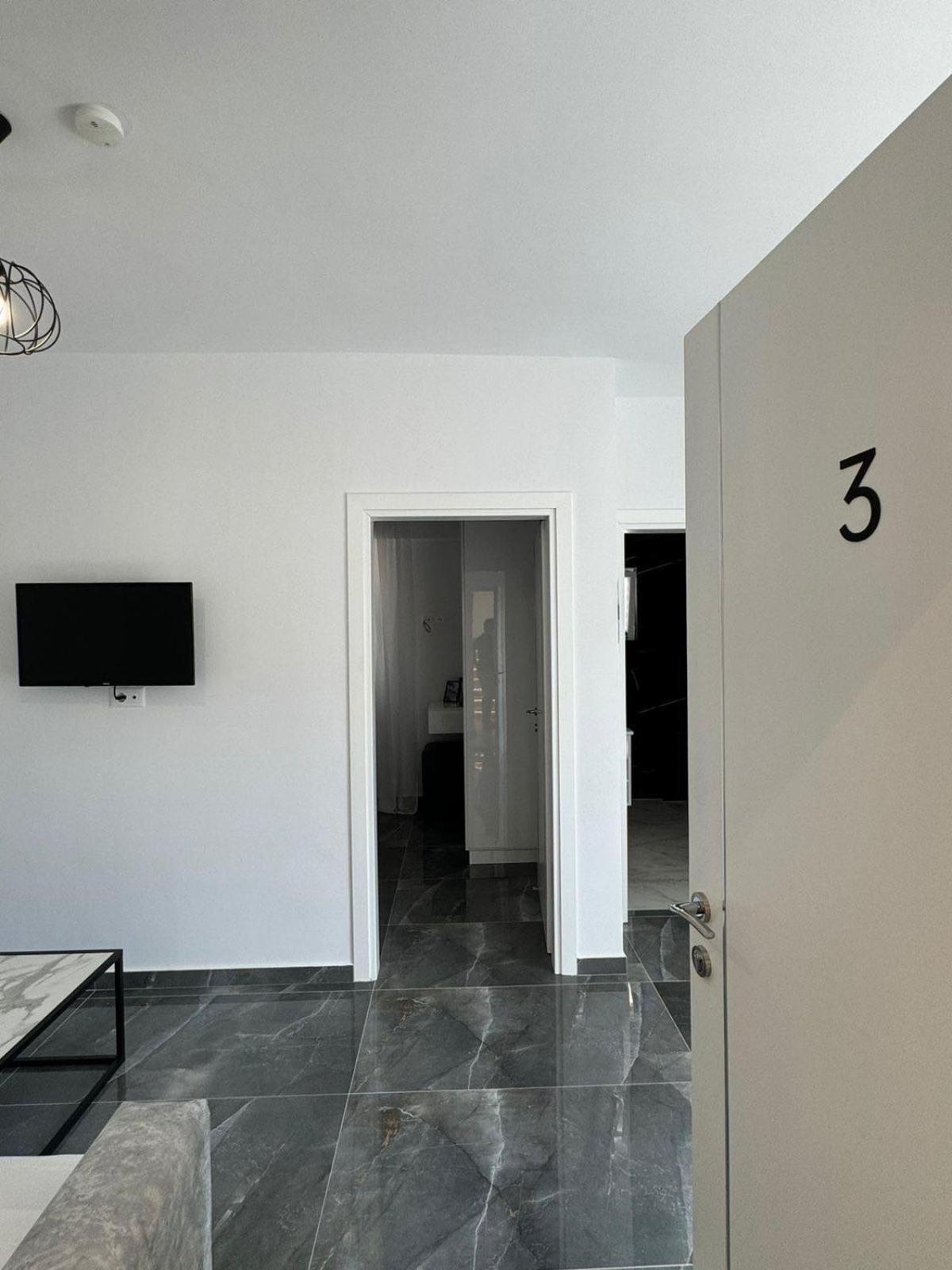 Noya Suites Sr Saranda Dış mekan fotoğraf